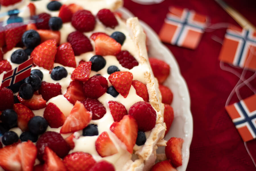 cake with strawberries and berries